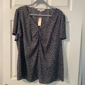 NWT Loft v-neck shirt sleeved animal print blouse